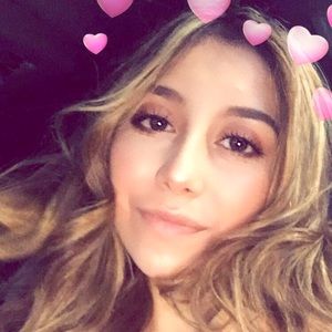 Meet your Posher, Cristal